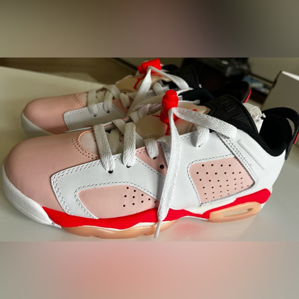 Women’s Air Jordan 5 retro low, arctic orange & white